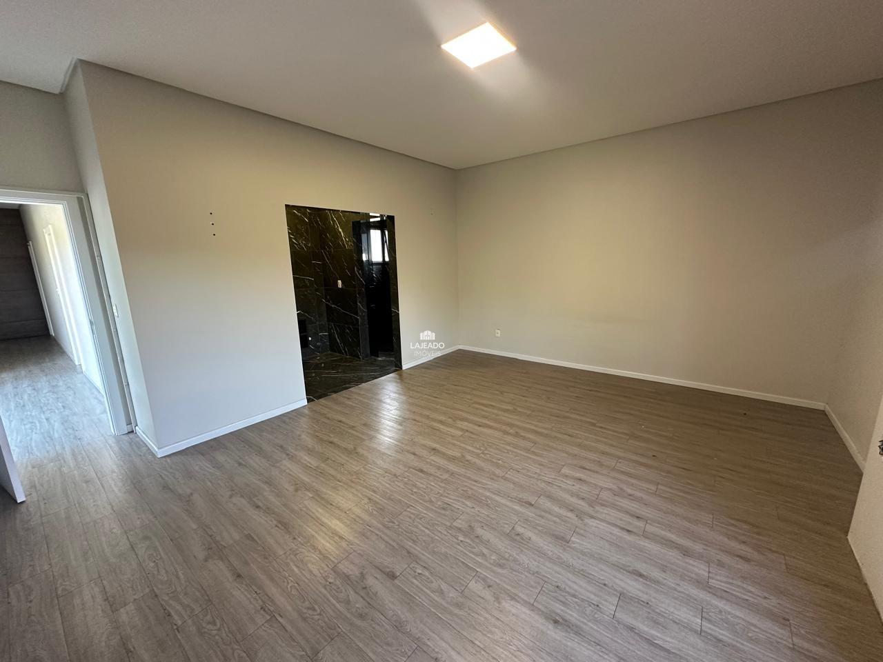 Casa à venda no Universitário: 