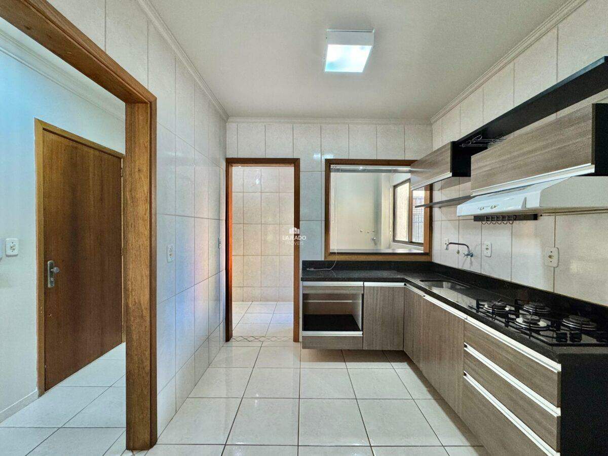 Apartamento à venda com 2 quartos, 75m² - Foto 7