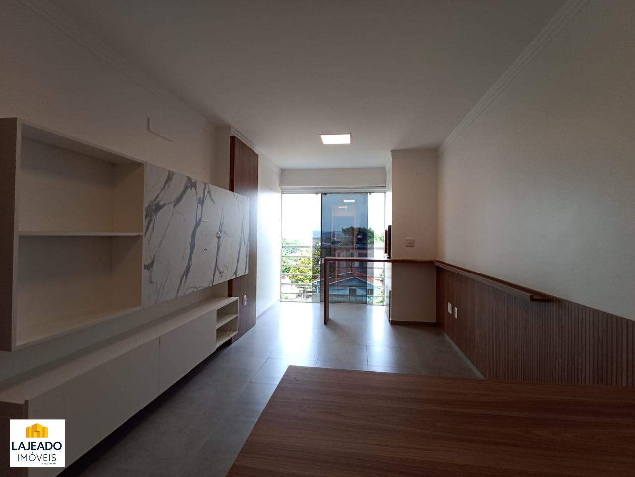 Apartamento à venda com 2 quartos, 56m² - Foto 3