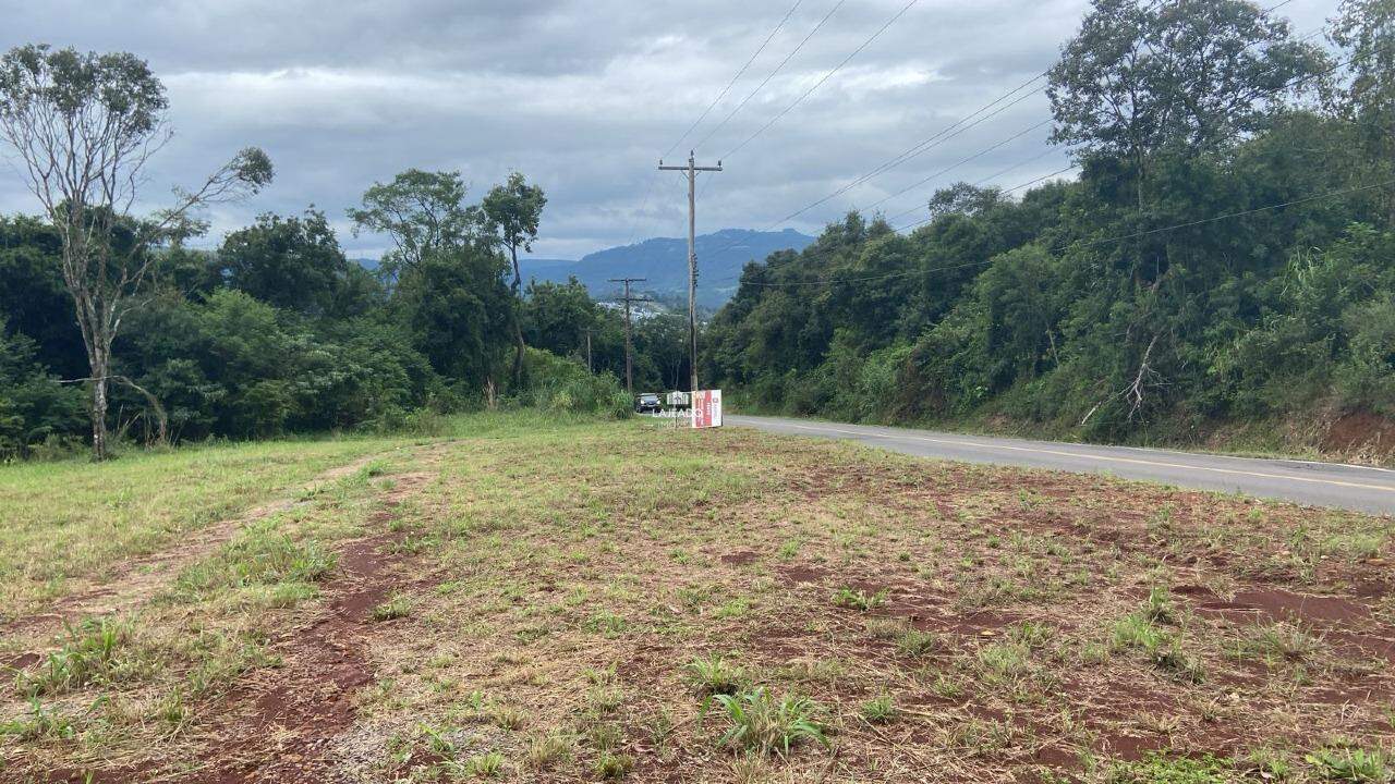 Terreno Comercial à venda no Lambari: