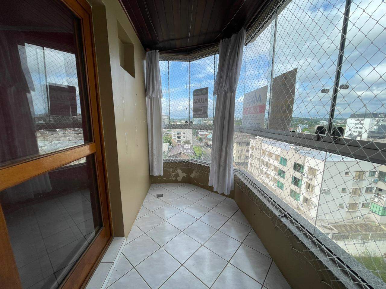 Apartamento para aluguel no Florestal: