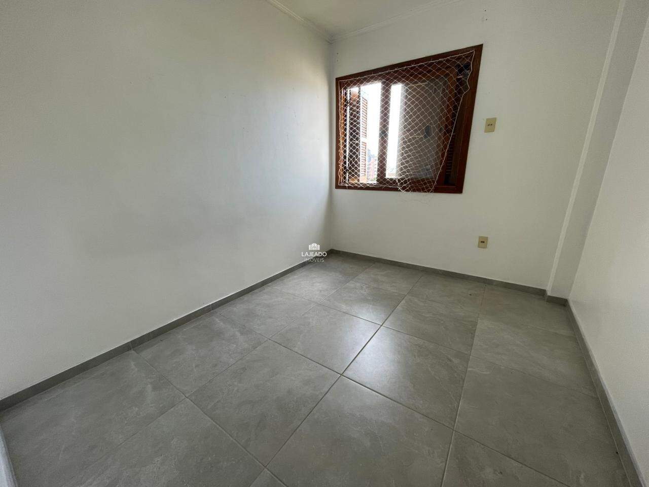 Apartamento para aluguel no Florestal: 