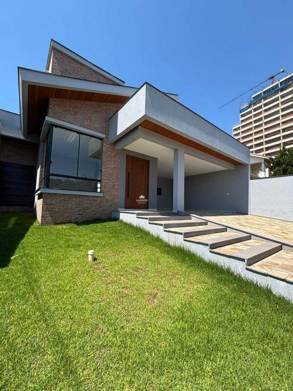 Casa, 3 quartos, 190 m² - Foto 1