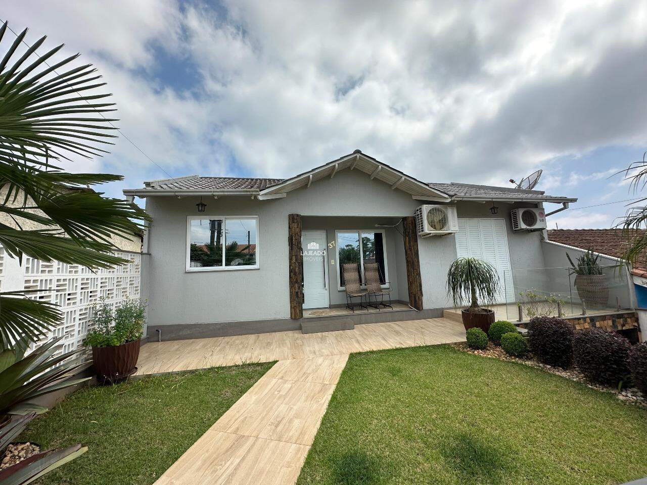 Casa, 2 quartos, 220 m² - Foto 1