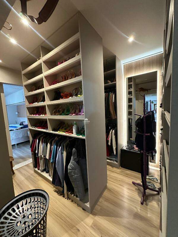 Casa, 2 quartos, 220 m² - Foto 17