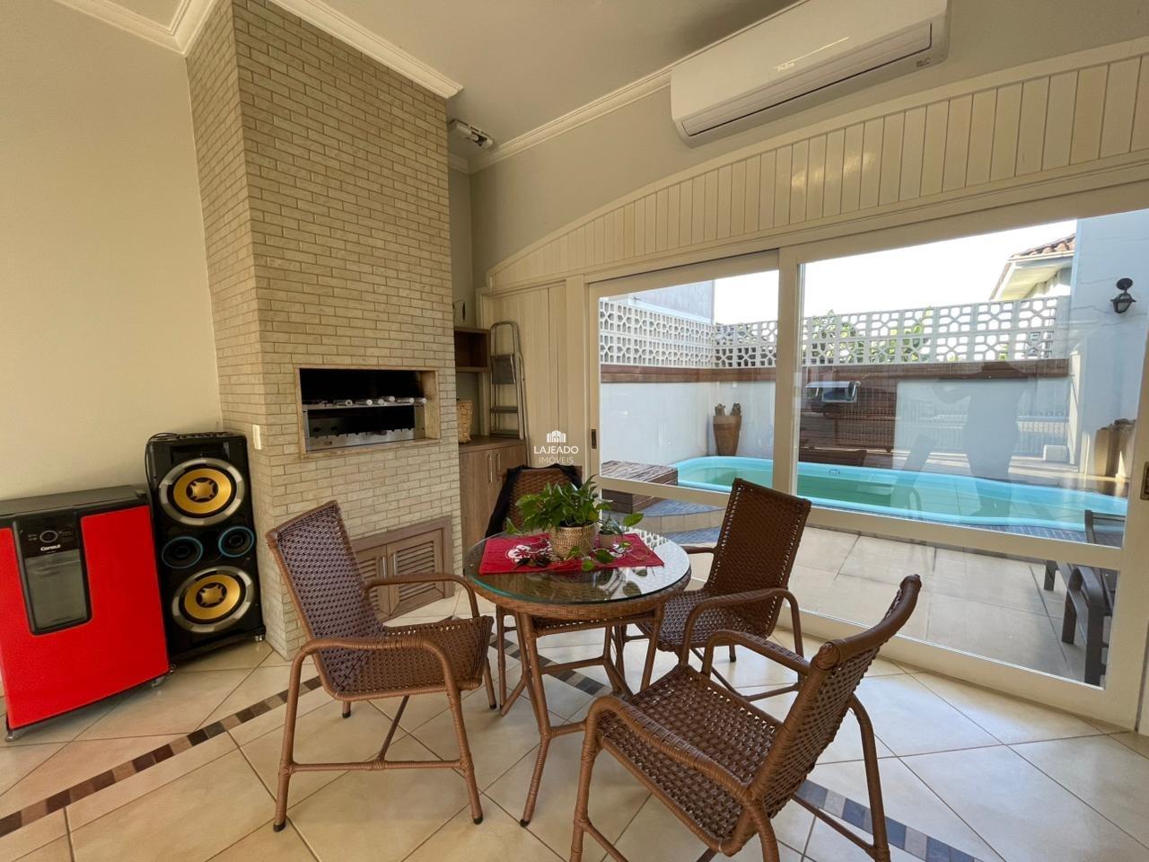 Casa para aluguel no Universitário: 