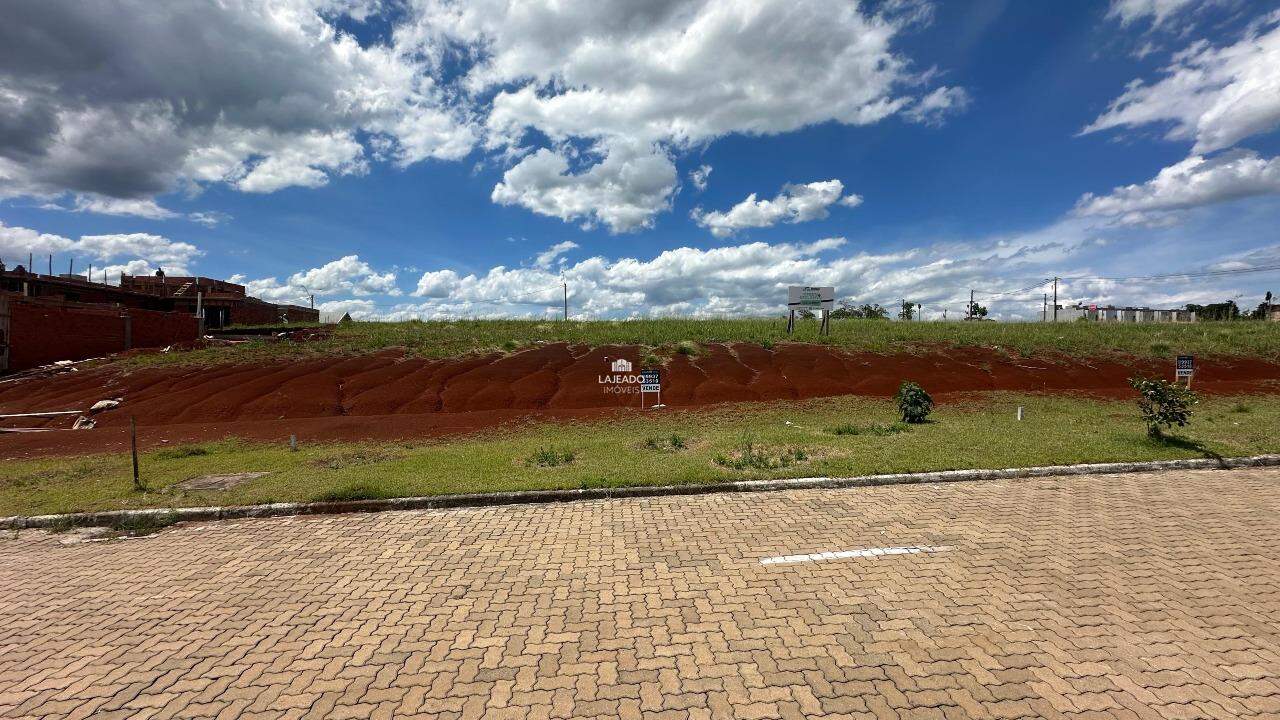 Terreno, 348 m² - Foto 1