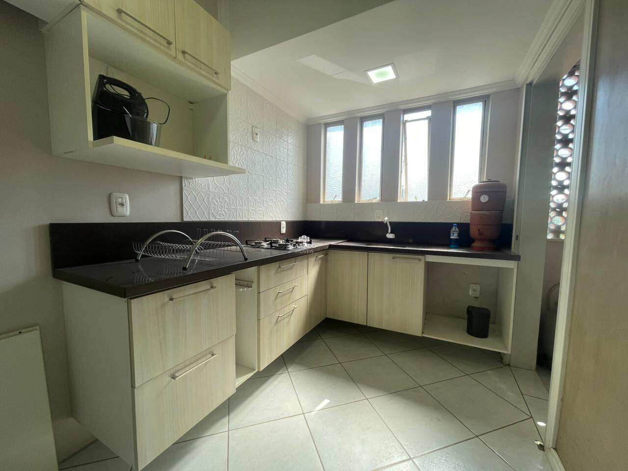 Apartamento para aluguel no Centro: 