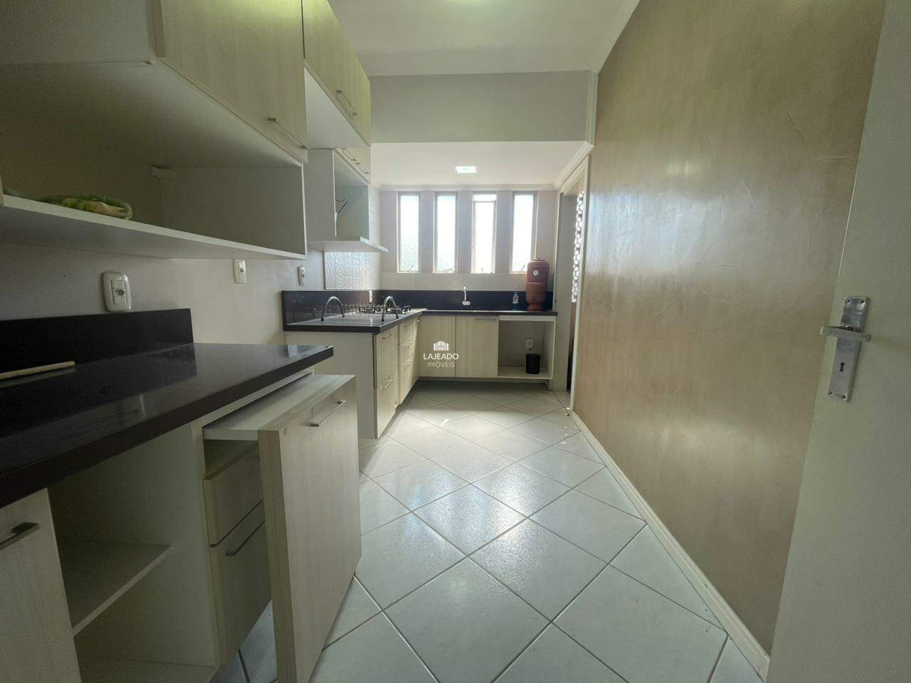 Apartamento para aluguel no Centro: 