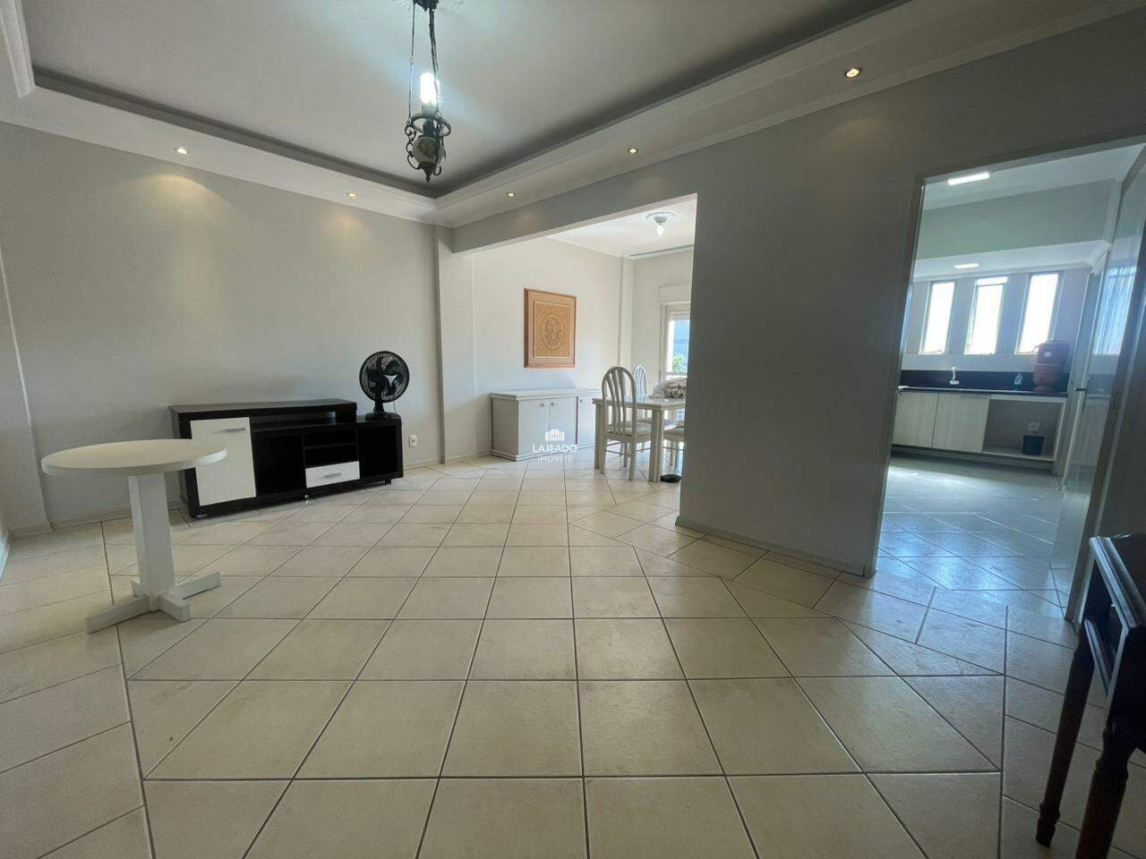 Apartamento para aluguel no Centro: 