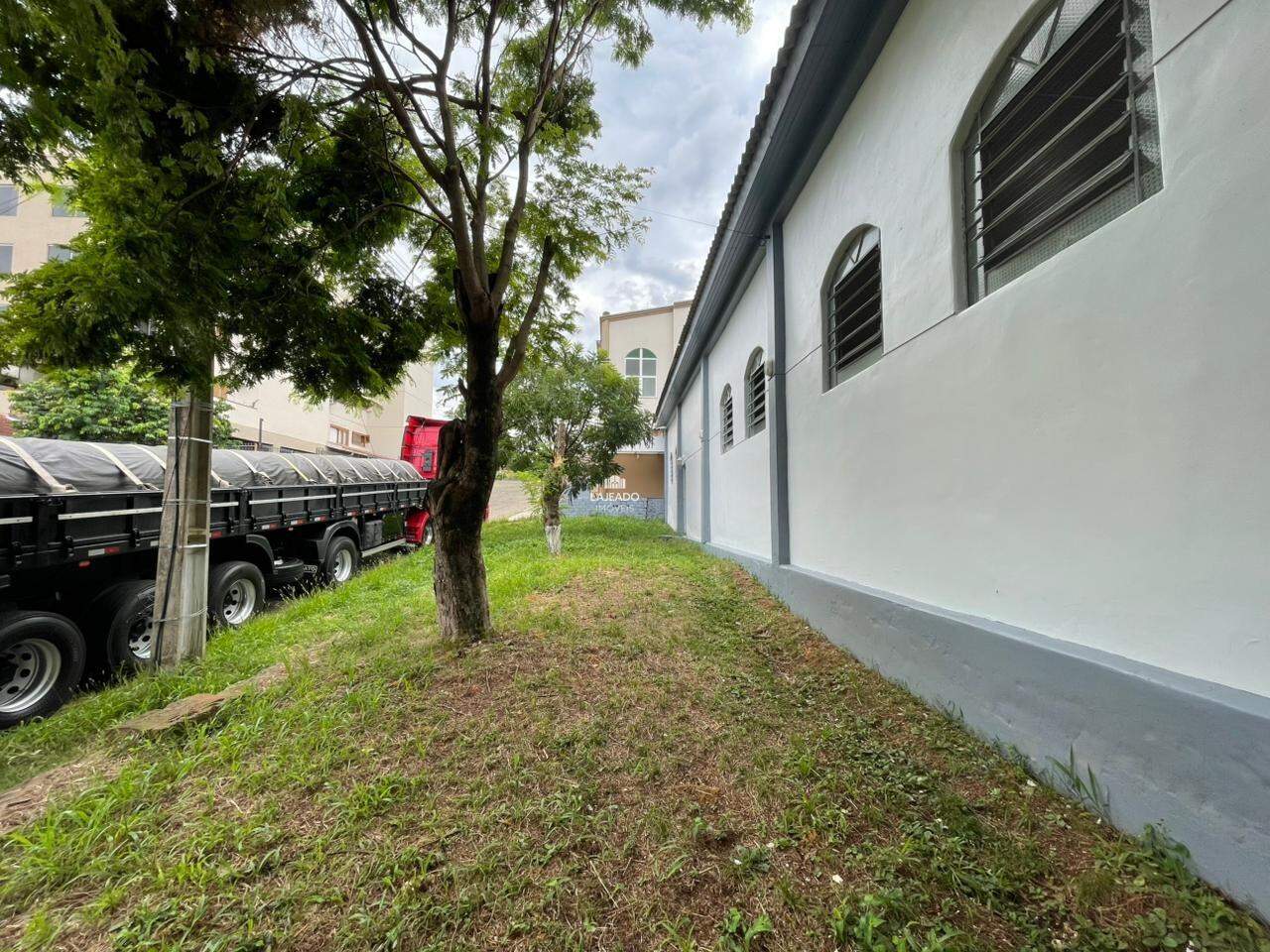 Pavilhão para aluguel no São Cristóvão: 