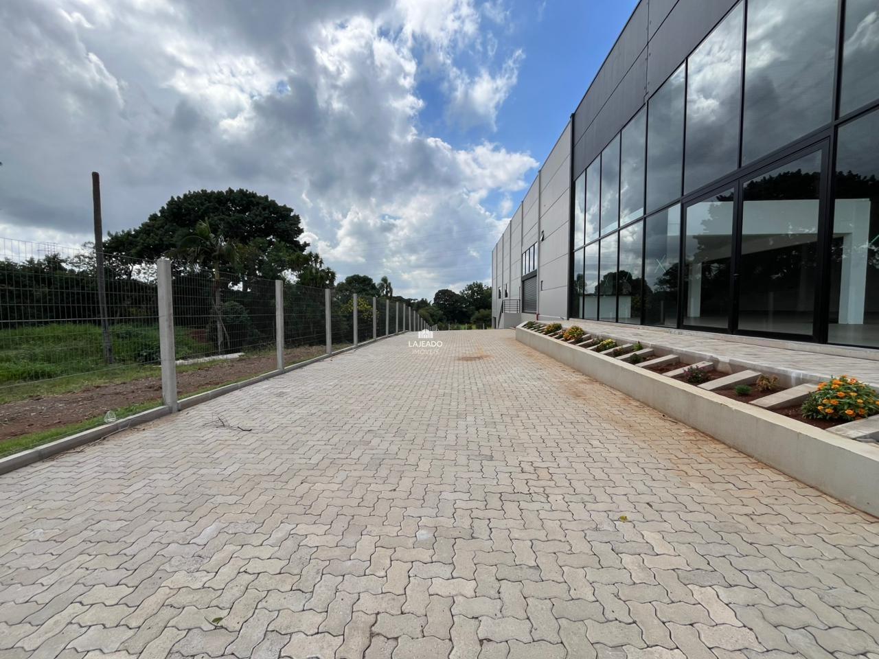 Loja-Salão, 1500 m² - Foto 3