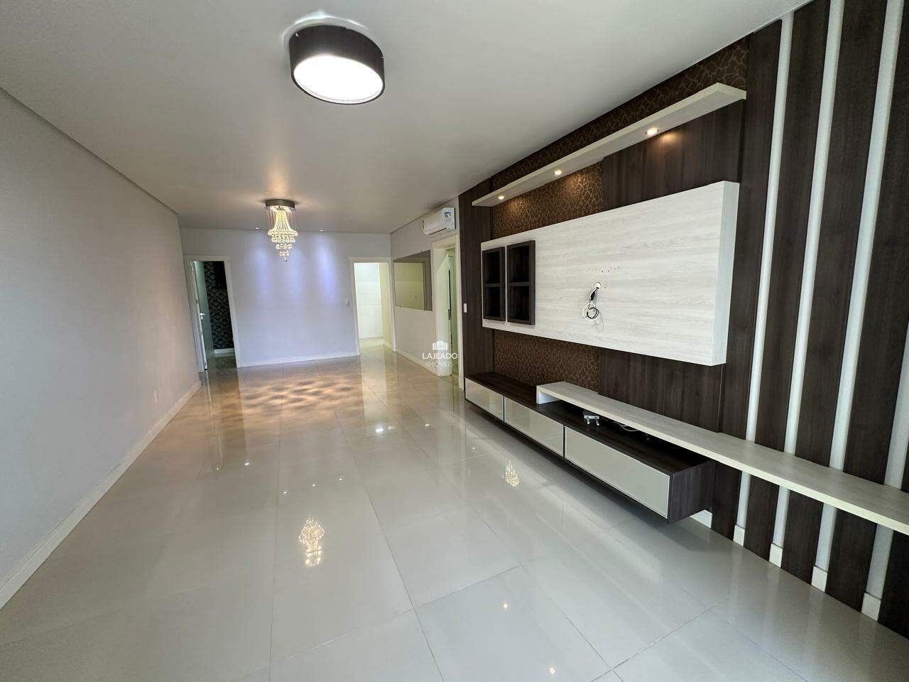 Apartamento, 3 quartos, 114 m² - Foto 1