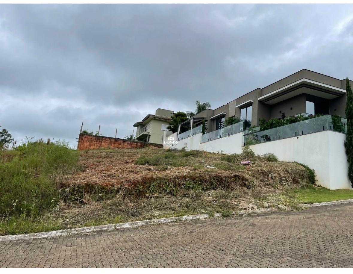 Terreno à venda no Carneiros: 