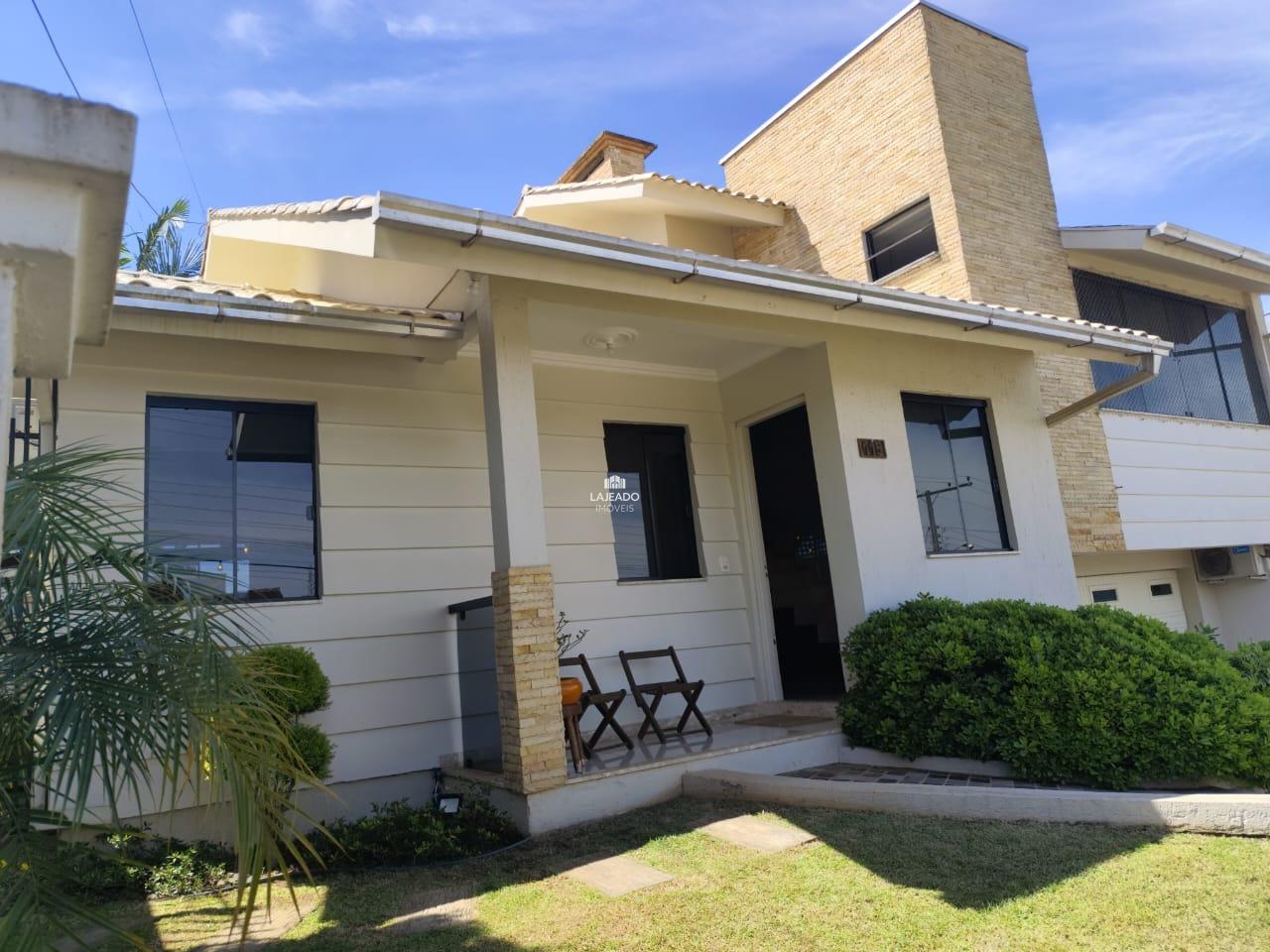 Casa à venda no Centenário: 