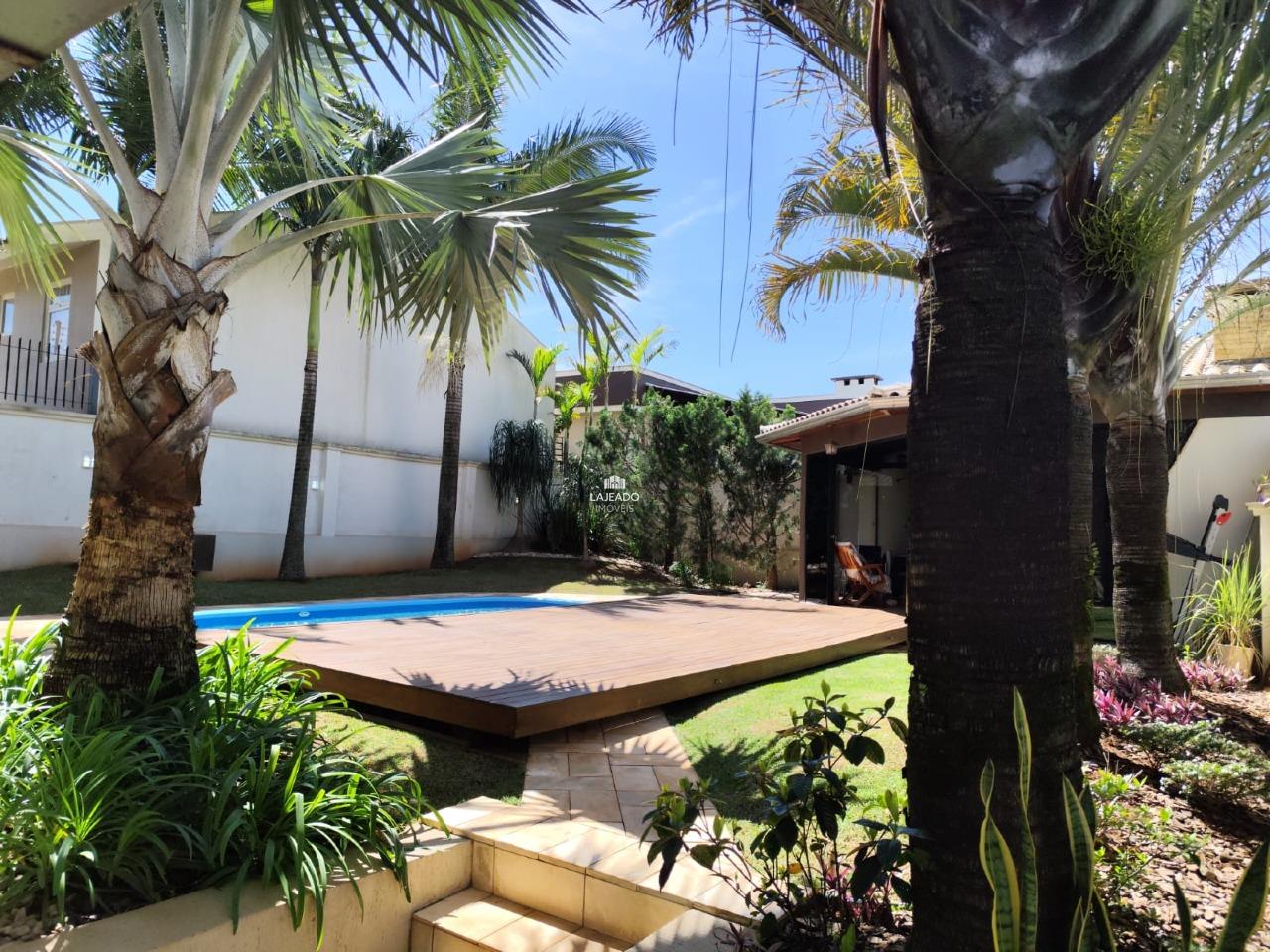 Casa à venda no Centenário: 