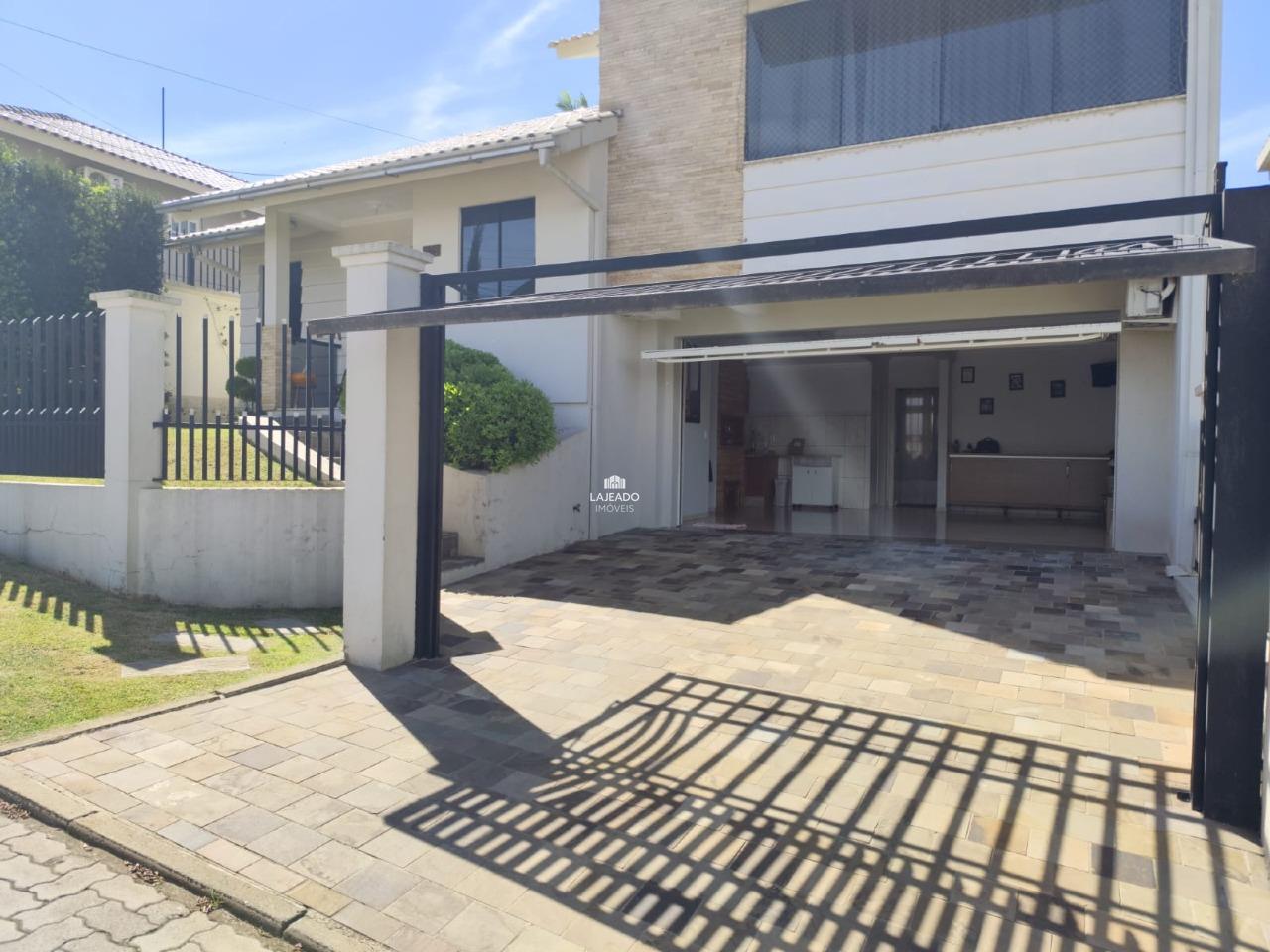 Casa à venda no Centenário: 