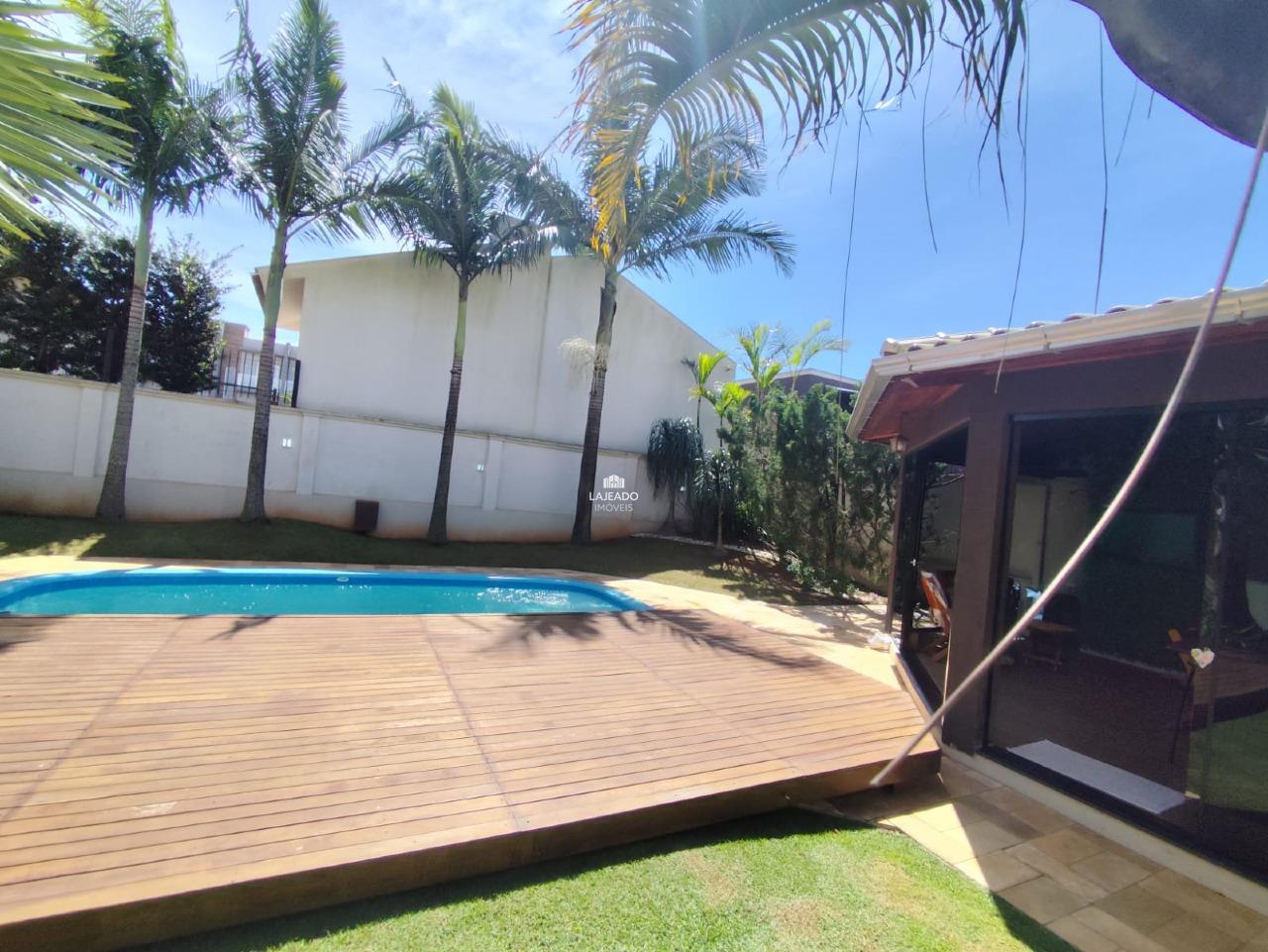 Casa à venda no Centenário: 