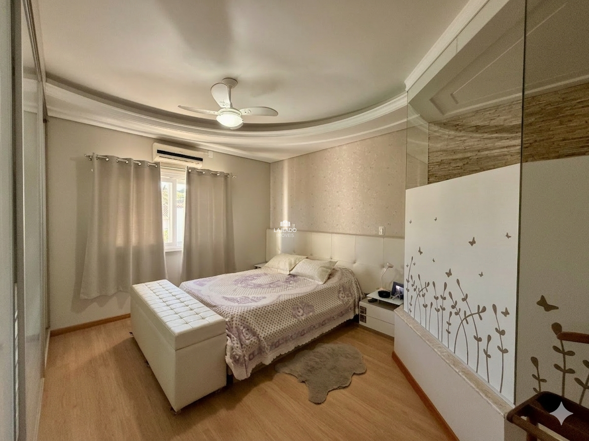 Casa, 3 quartos, 230 m² - Foto 2