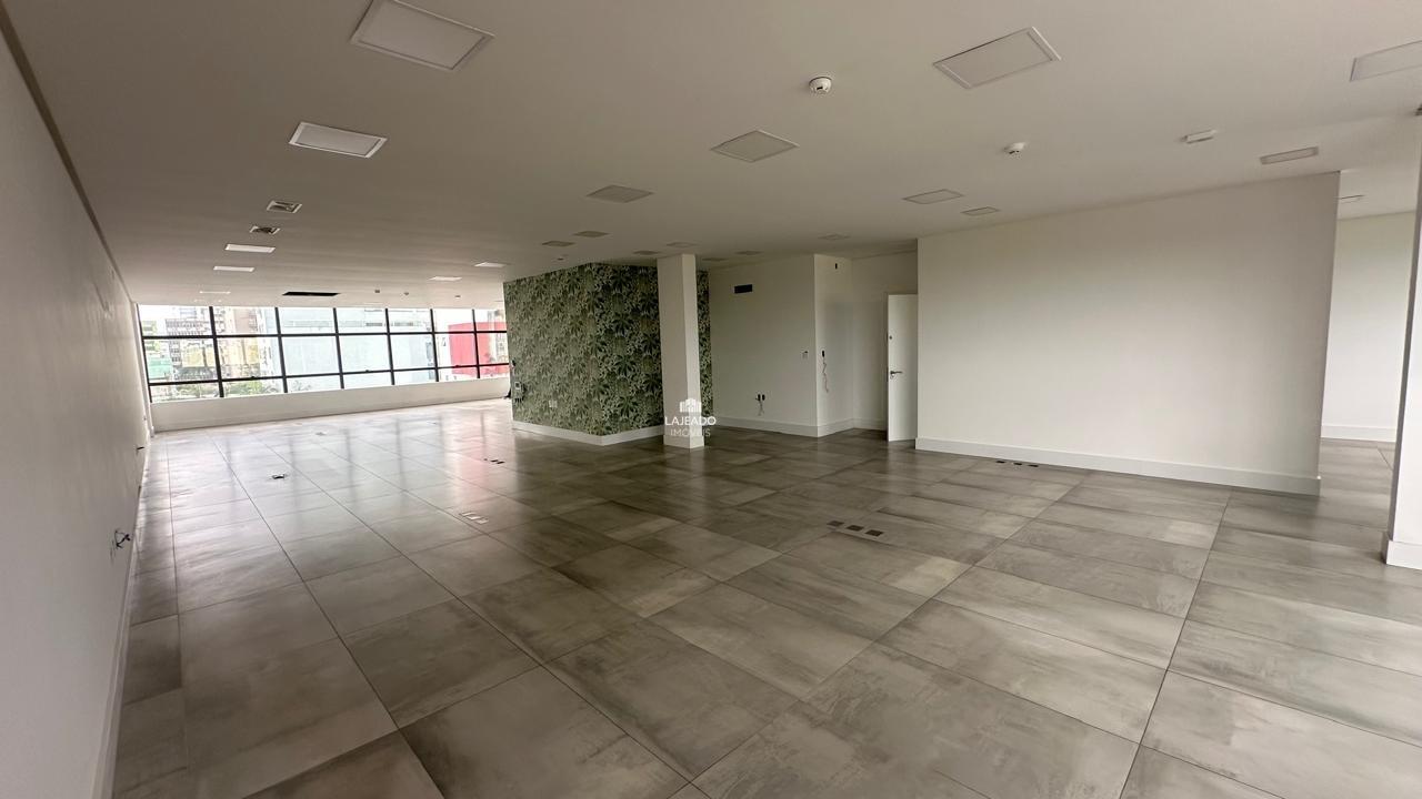 Sala comercial à venda no Centro: 