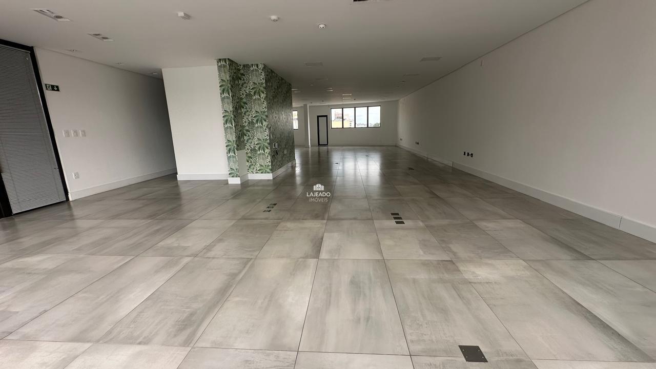 Sala comercial à venda no Centro: 