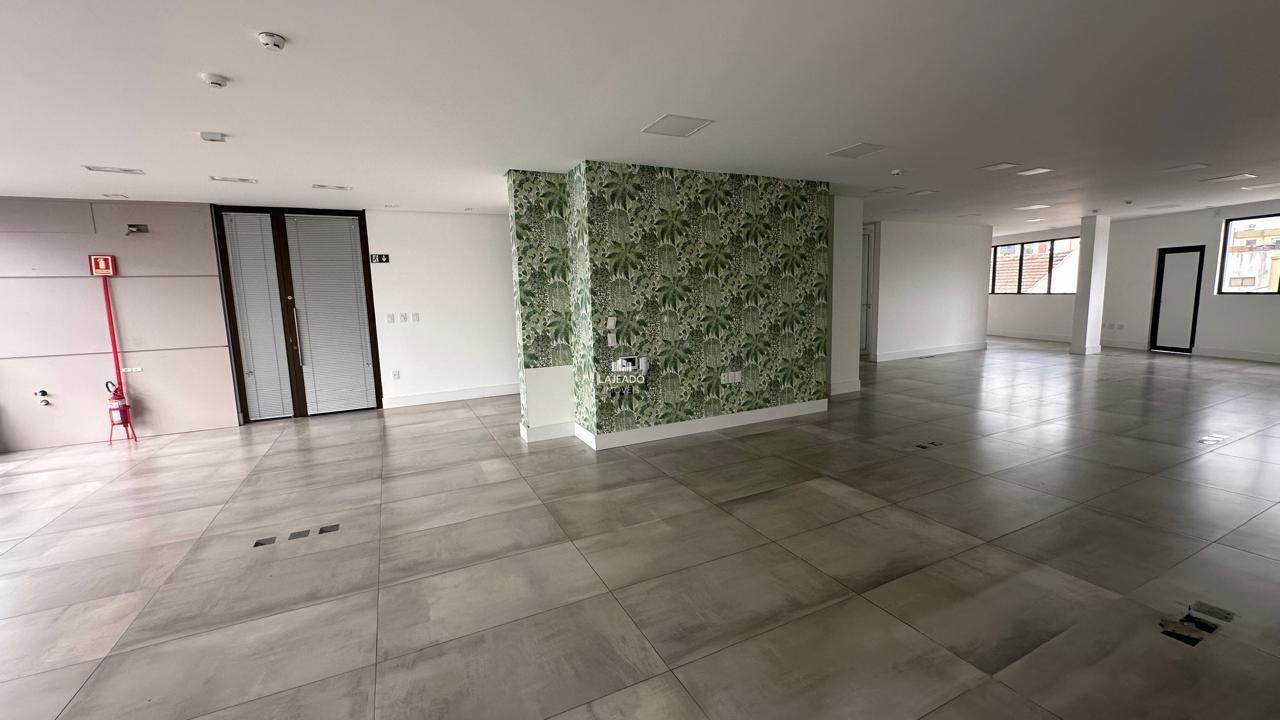 Sala comercial à venda no Centro: 