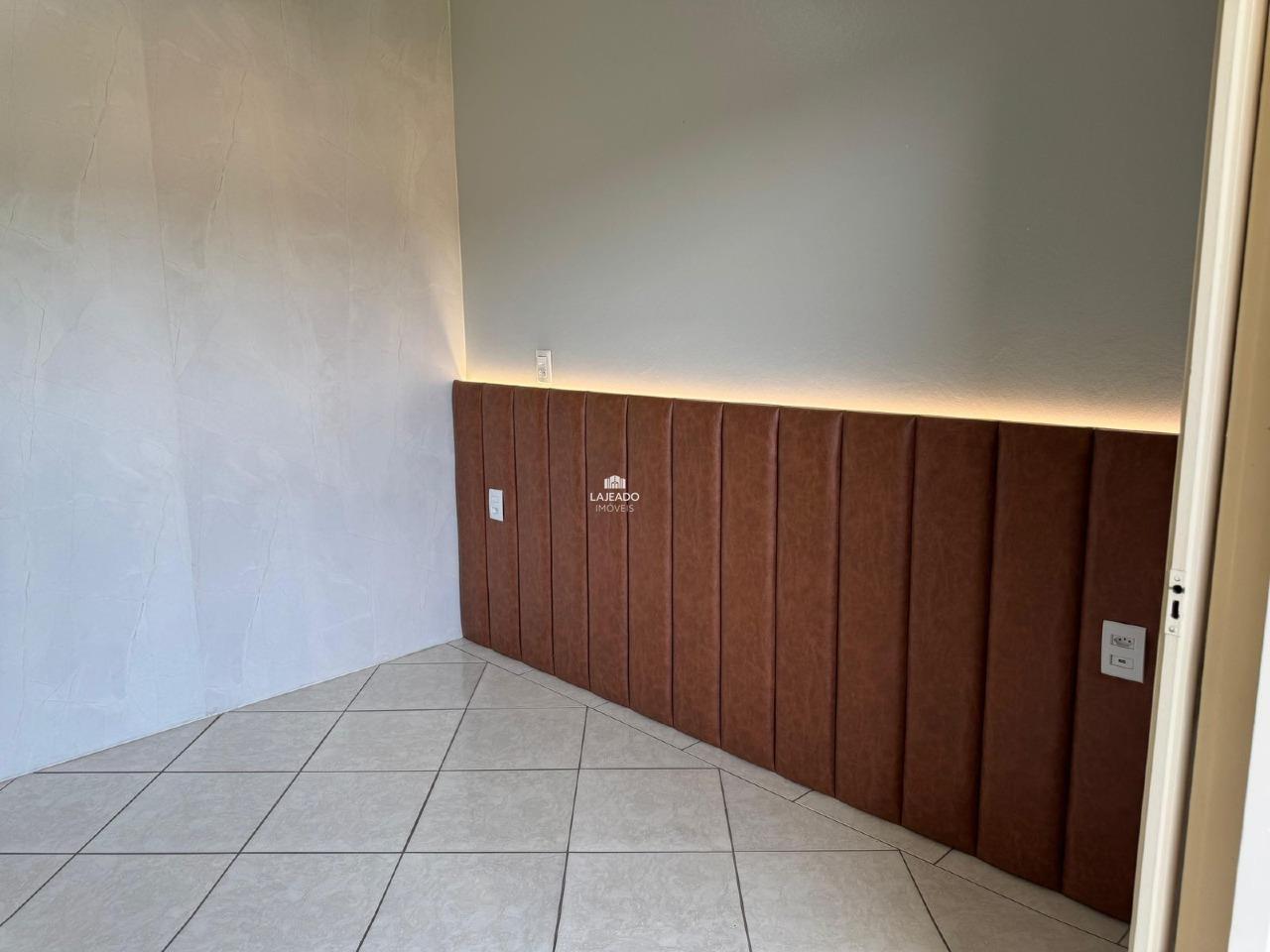 Sobrado à venda no Universitário: 