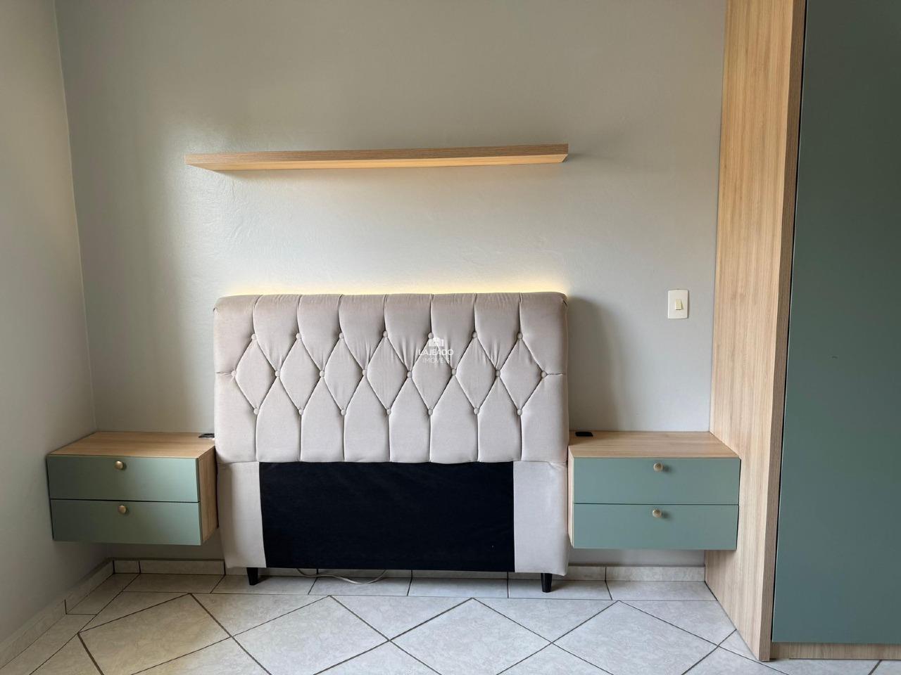 Sobrado à venda no Universitário: 