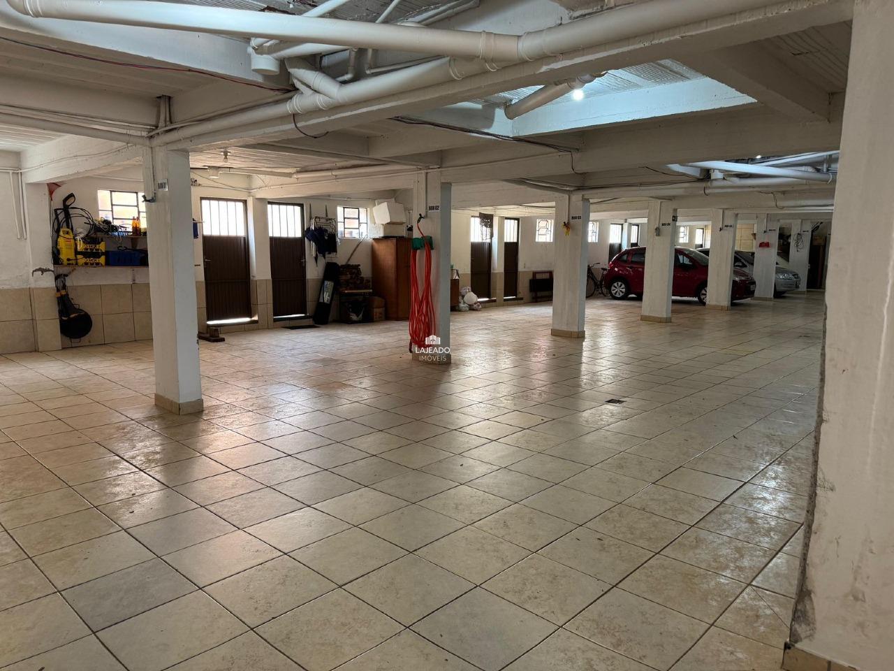 Sobrado à venda no Universitário: 