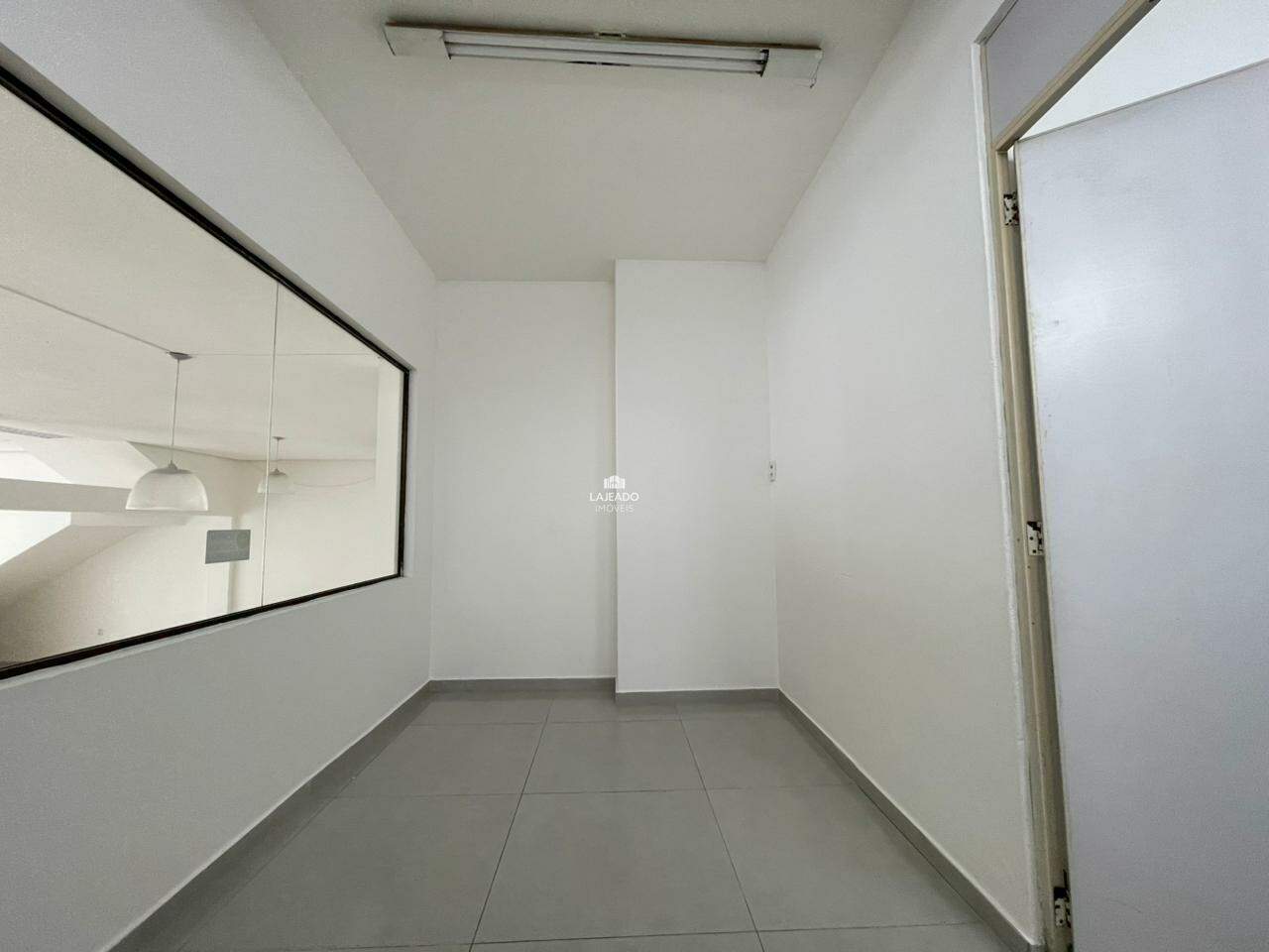 Loja para aluguel no Moinhos: 