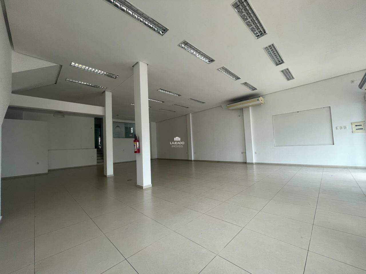 Loja para aluguel no Moinhos: 