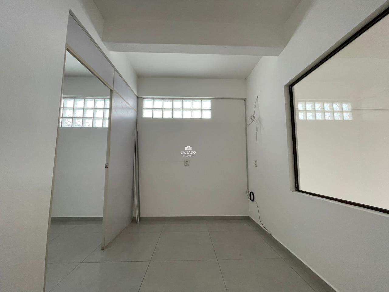 Loja para aluguel no Moinhos: 