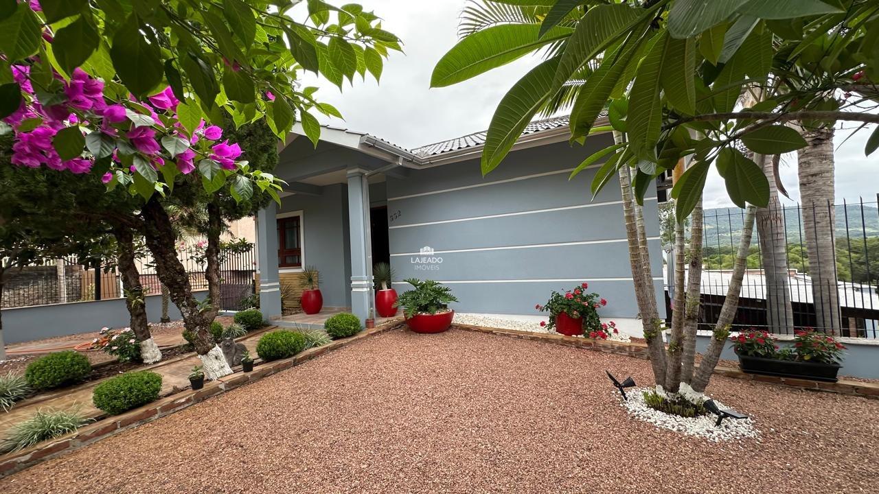 Casa à venda no Conventos: 