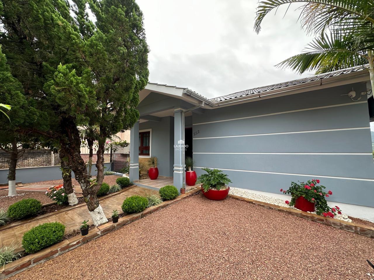 Casa à venda no Conventos: 