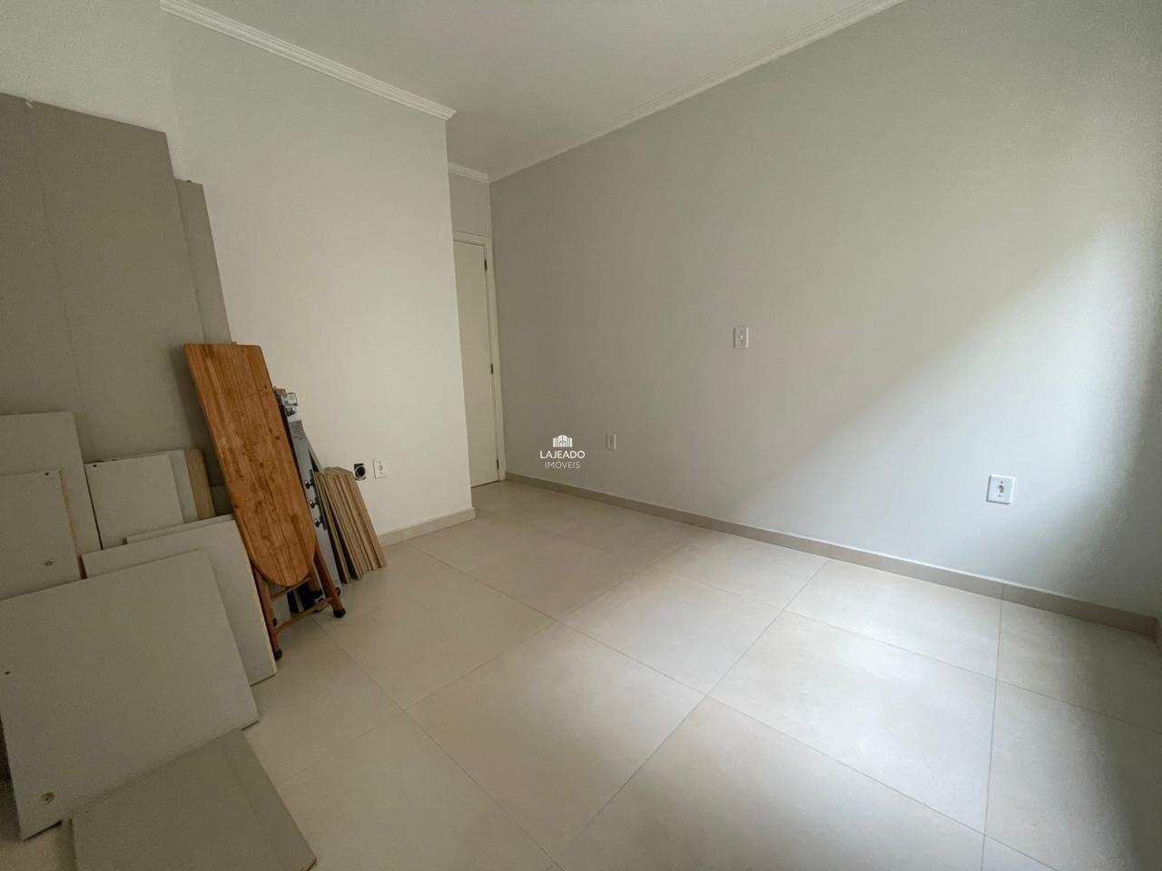 Apartamento para aluguel no Centenário: 