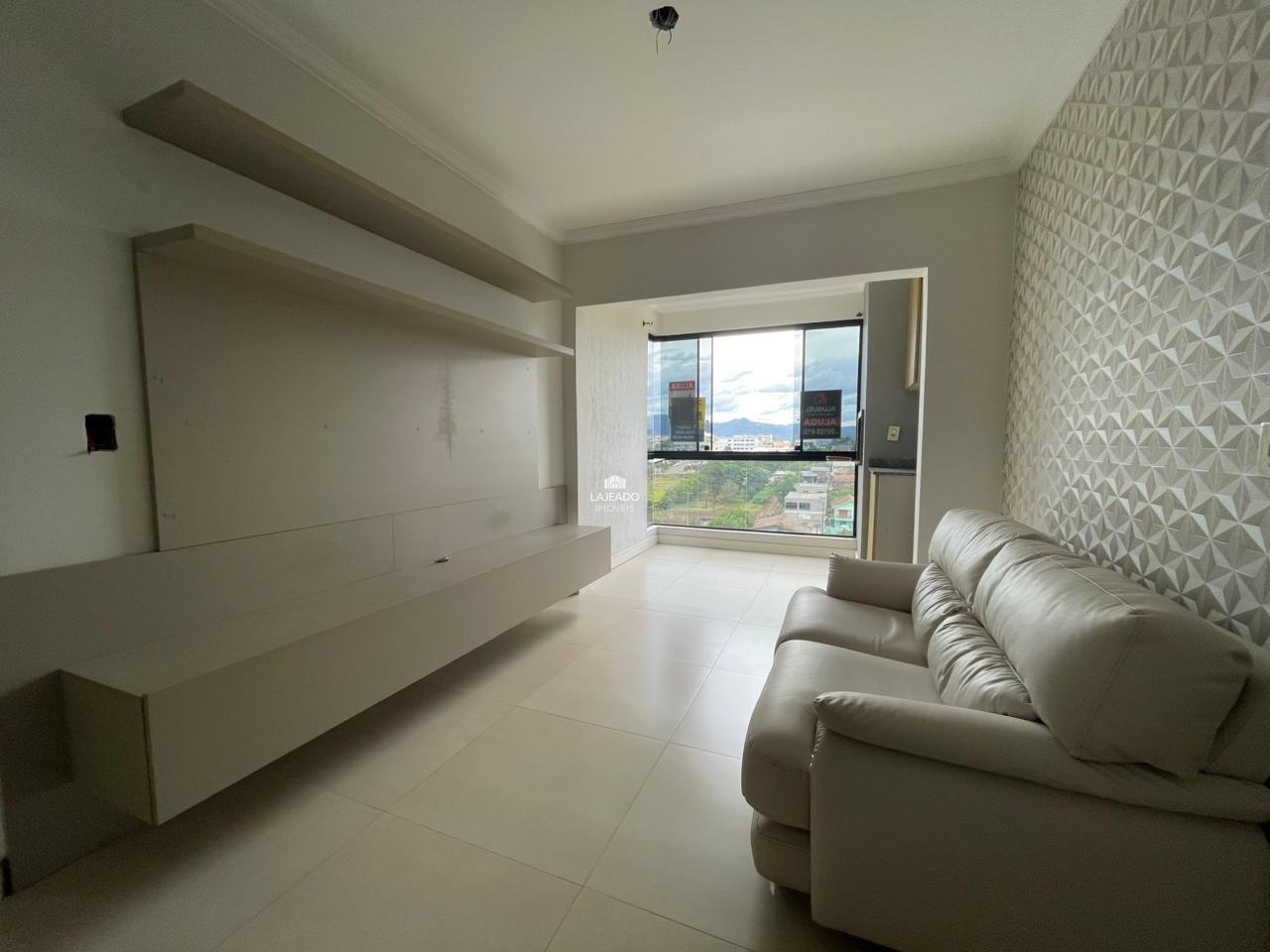 Apartamento para aluguel no Centenário: 