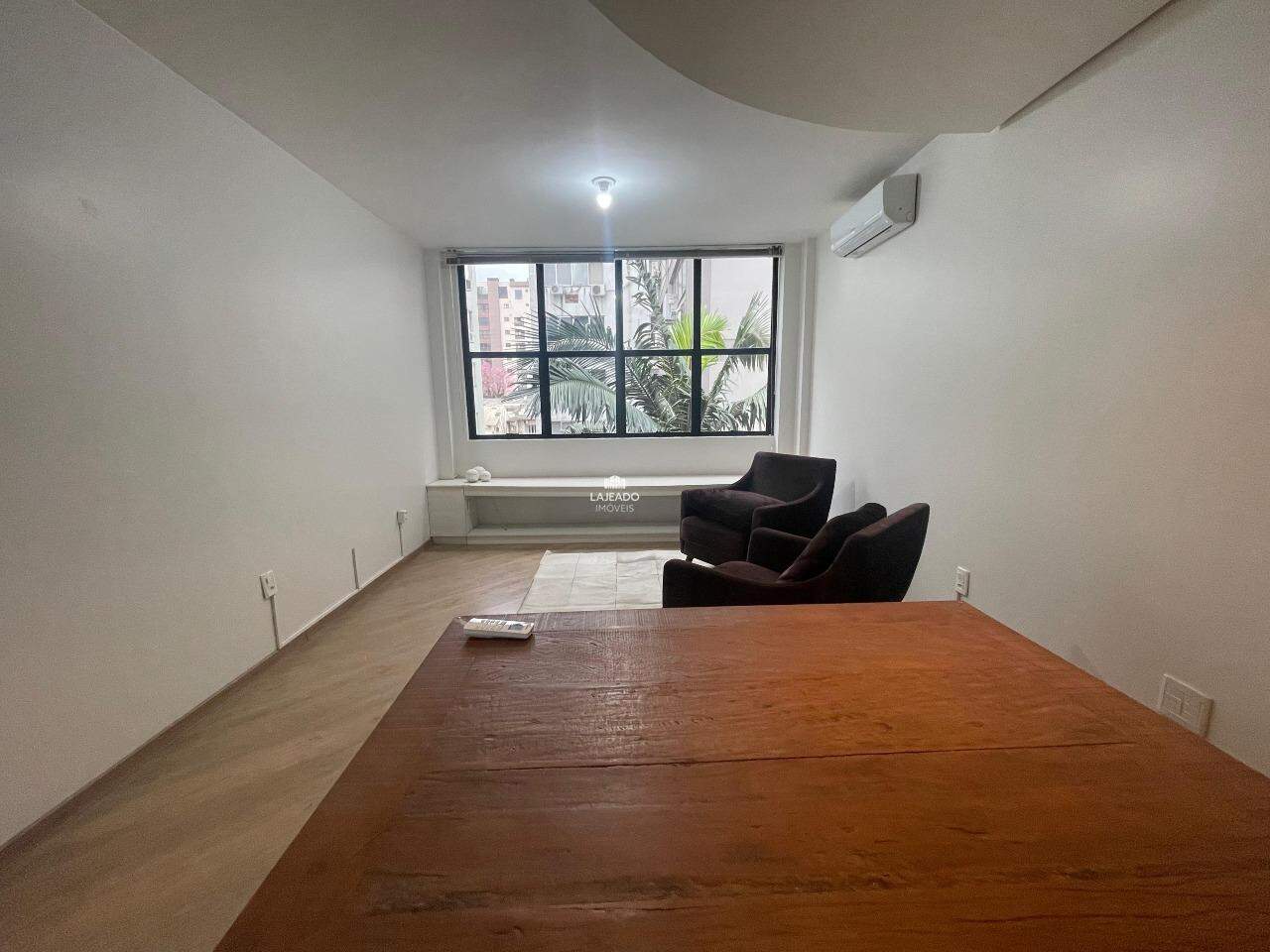 Sala à venda no Centro: 