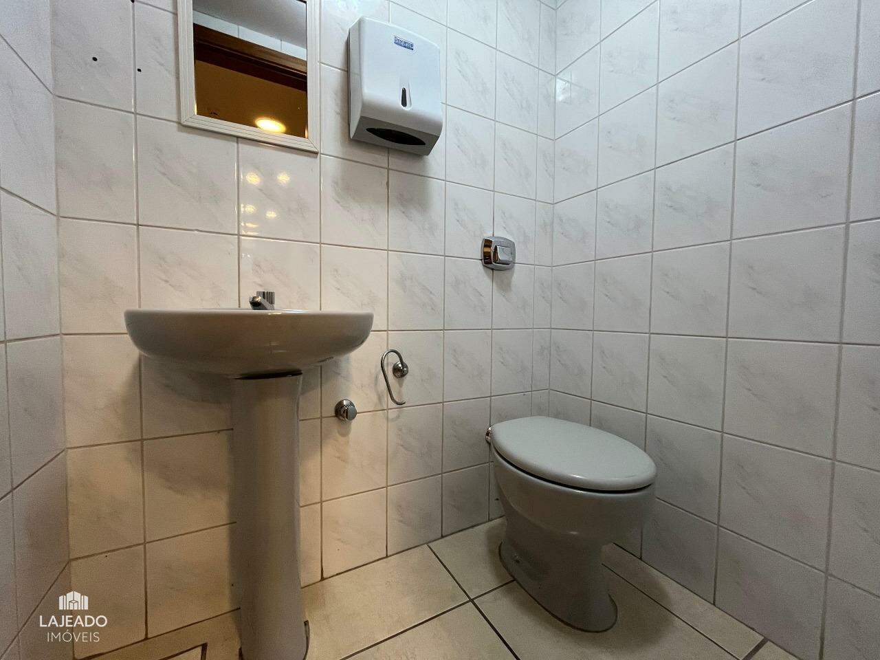 Sala comercial à venda no Centro: 