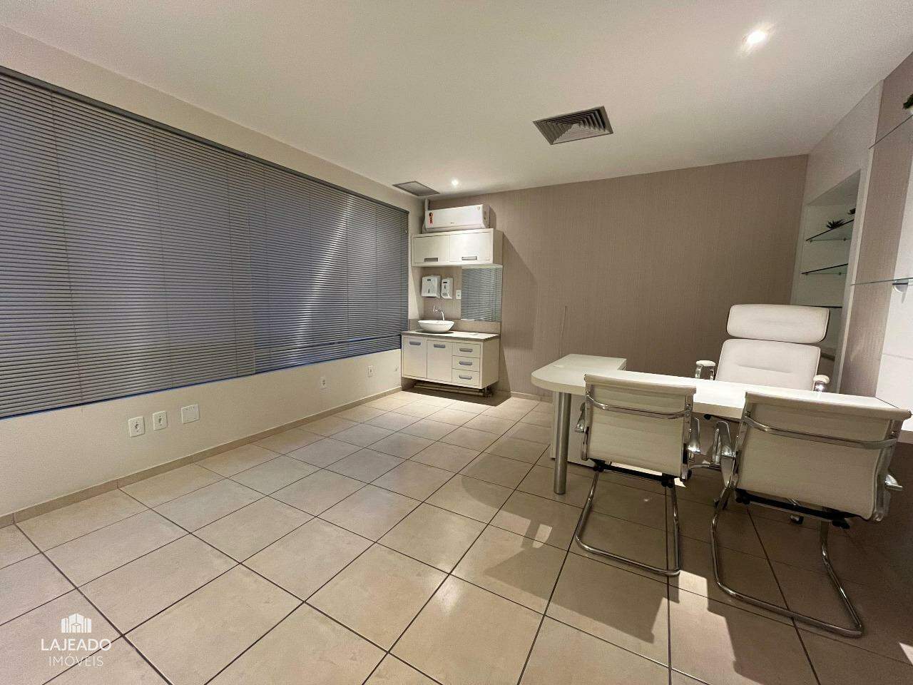 Sala comercial à venda no Centro: 