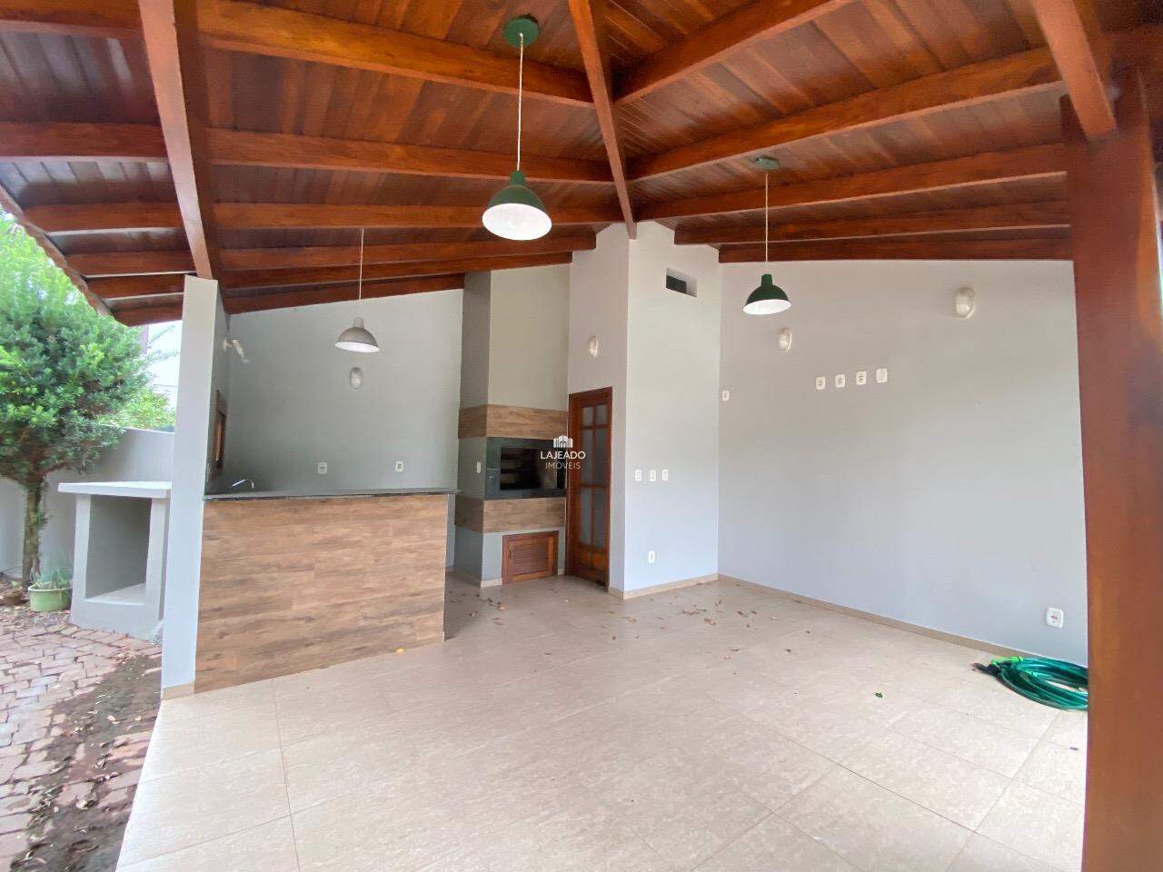 Casa à venda no Centro: 