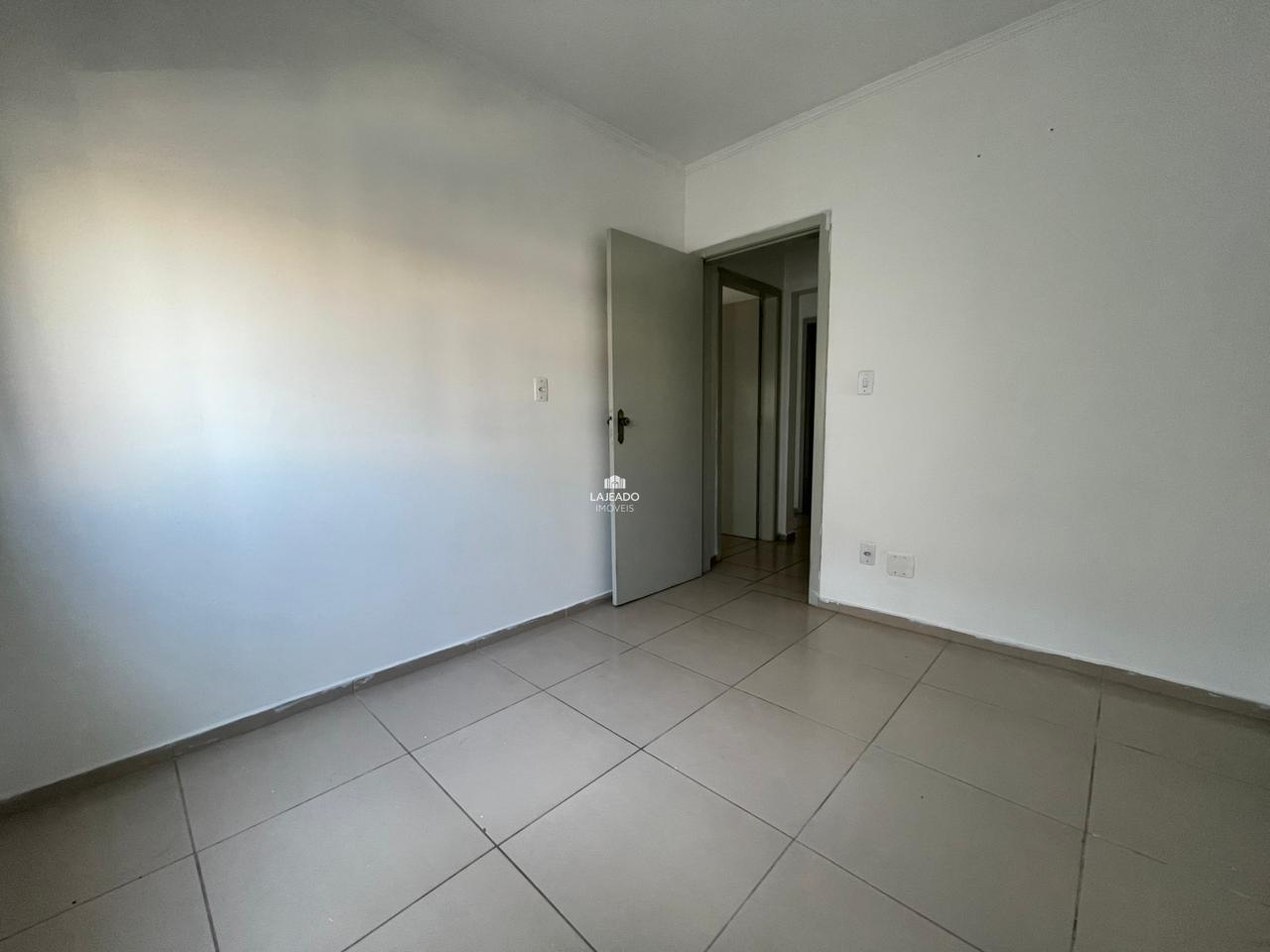 Apartamento para aluguel no Florestal: 