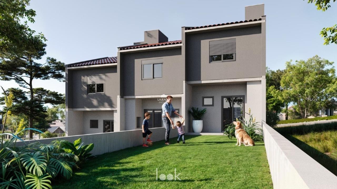 Sobrado à venda no Conventos: 