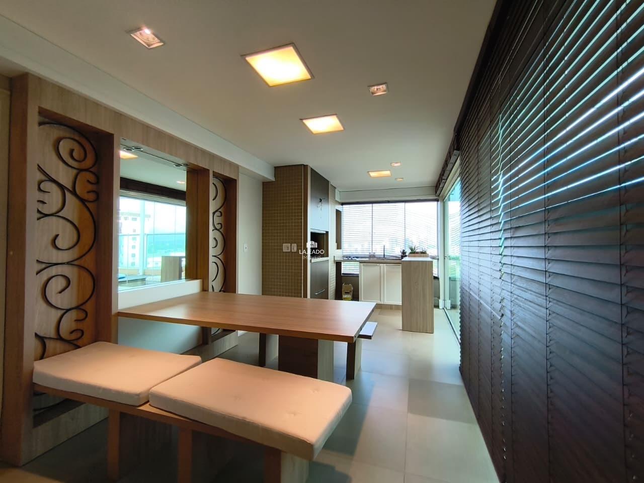 Cobertura, 3 quartos, 220 m² - Foto 4