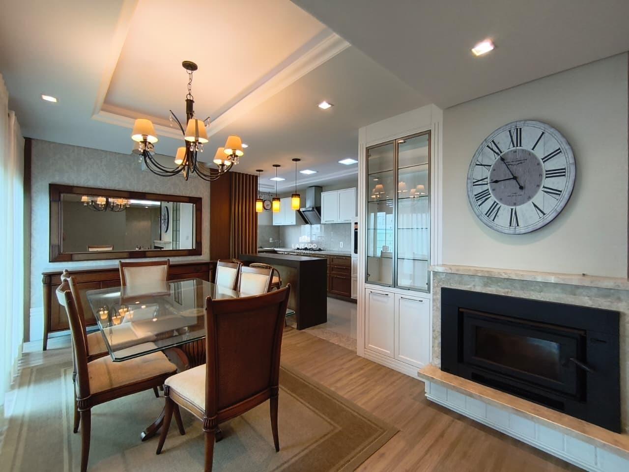 Cobertura, 3 quartos, 220 m² - Foto 1