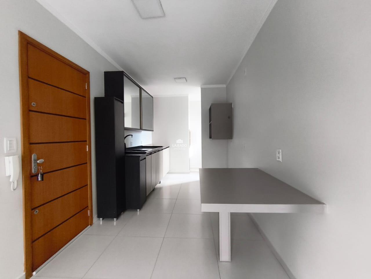 Apartamento, 2 quartos, 79 m² - Foto 2