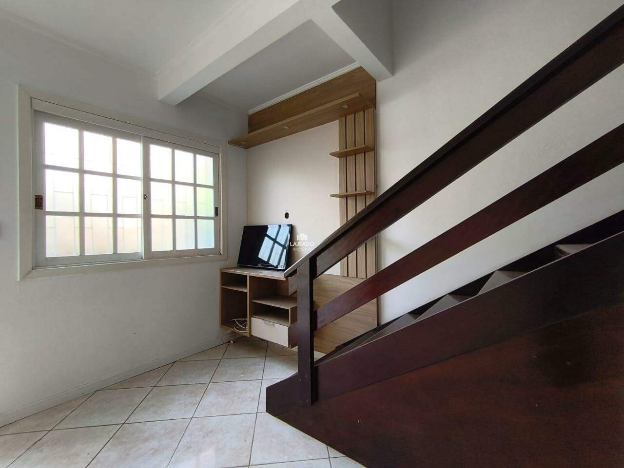 Sobrado para aluguel no Florestal: 