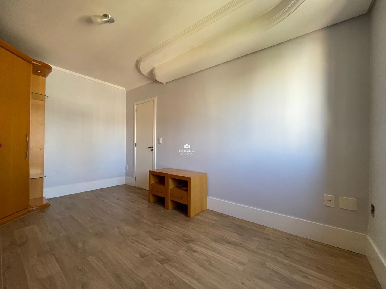 Apartamento para aluguel no Centro: 