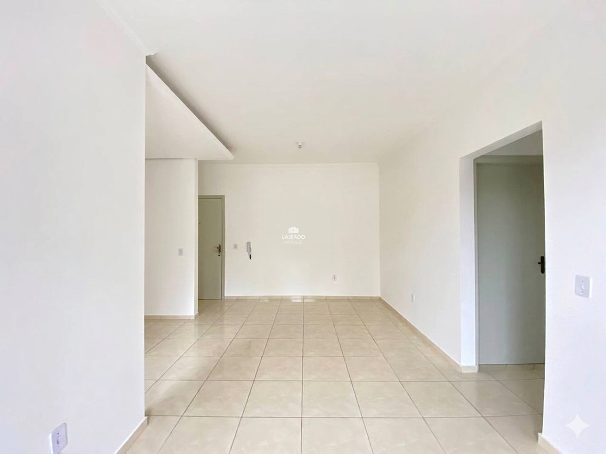 Apartamento à venda no Universitário: 