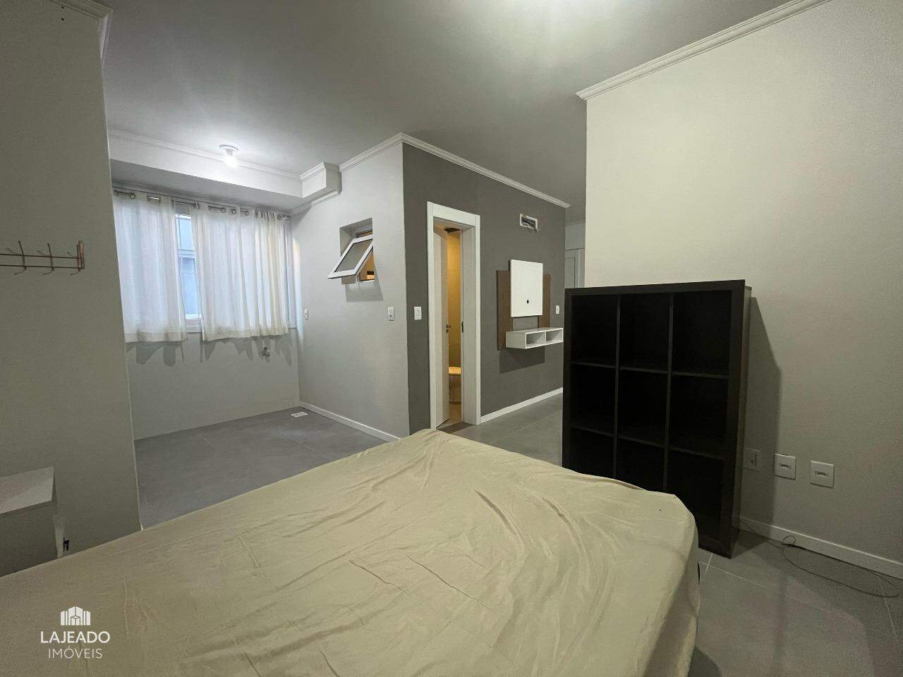 Kitnet à venda no Centro: 