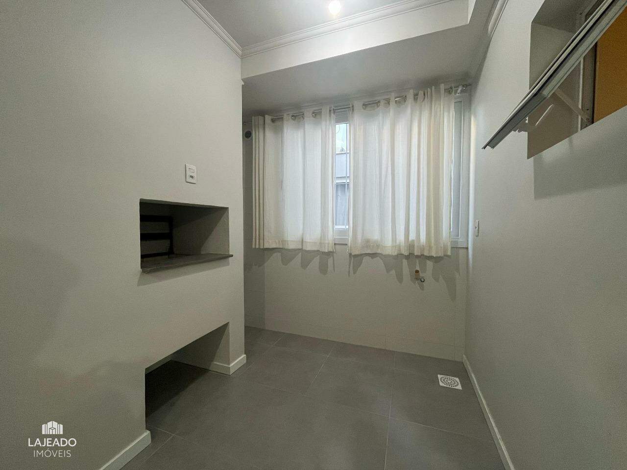 Kitnet à venda no Centro: 